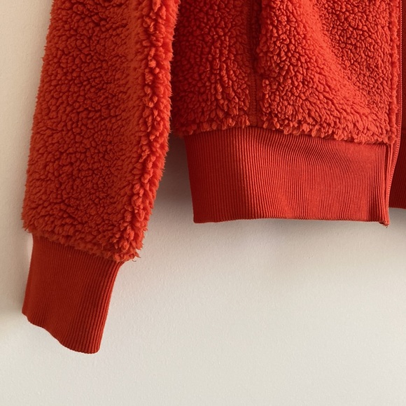 Uniqlo Blocktech Windproof Sherpa Zip-Up Hoodie - Picture 10 of 16